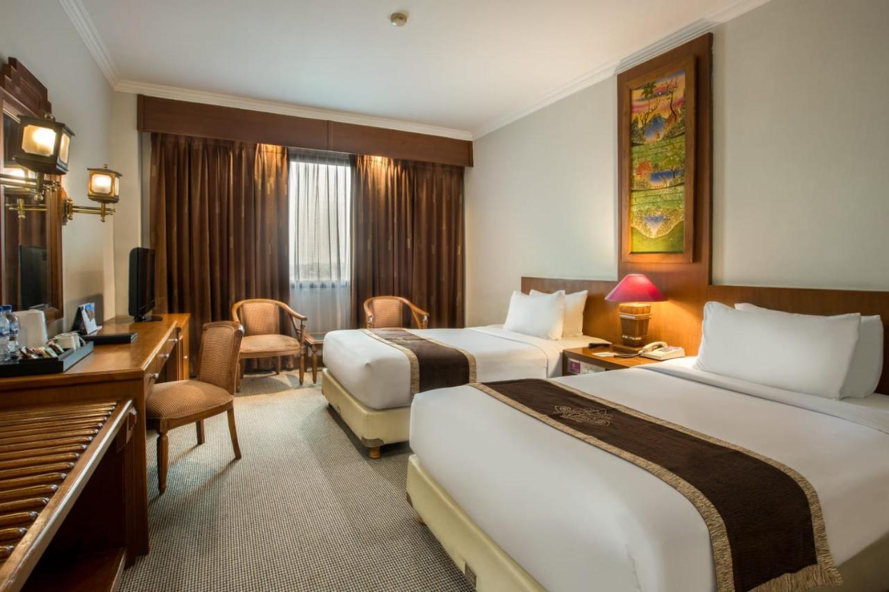 แกรนด์ อินนา มาลิโอโบโร Hotel ยอกยาการ์ตา ภายนอก รูปภาพ