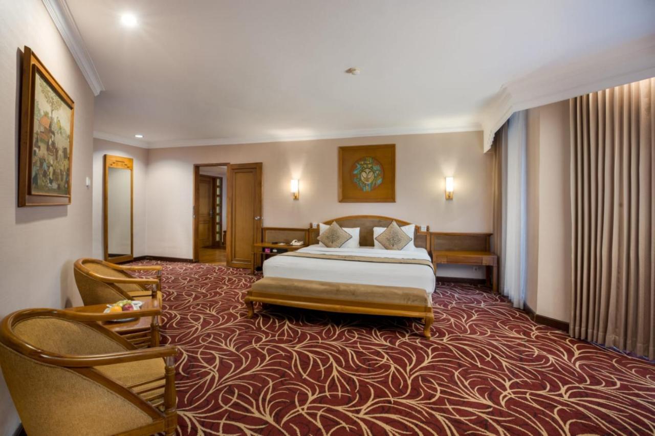 แกรนด์ อินนา มาลิโอโบโร Hotel ยอกยาการ์ตา ภายนอก รูปภาพ