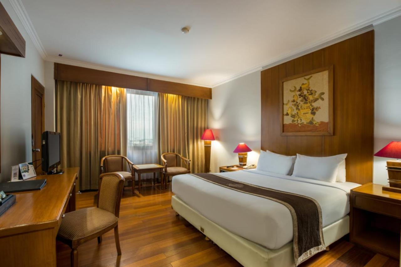 แกรนด์ อินนา มาลิโอโบโร Hotel ยอกยาการ์ตา ภายนอก รูปภาพ